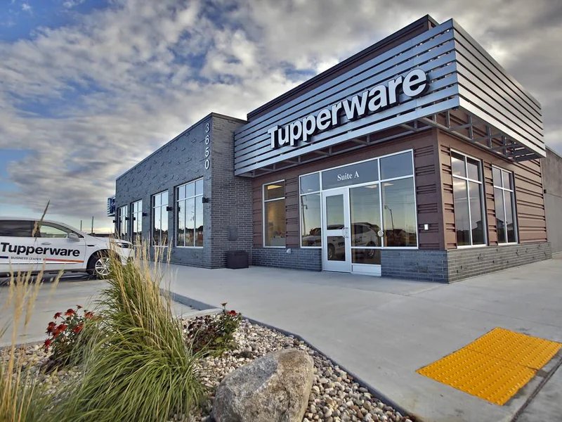 Tupperware Store Fargo ND-Above and Beyond is a knife store in Fargo, North Dakota with a wide selection of knives.