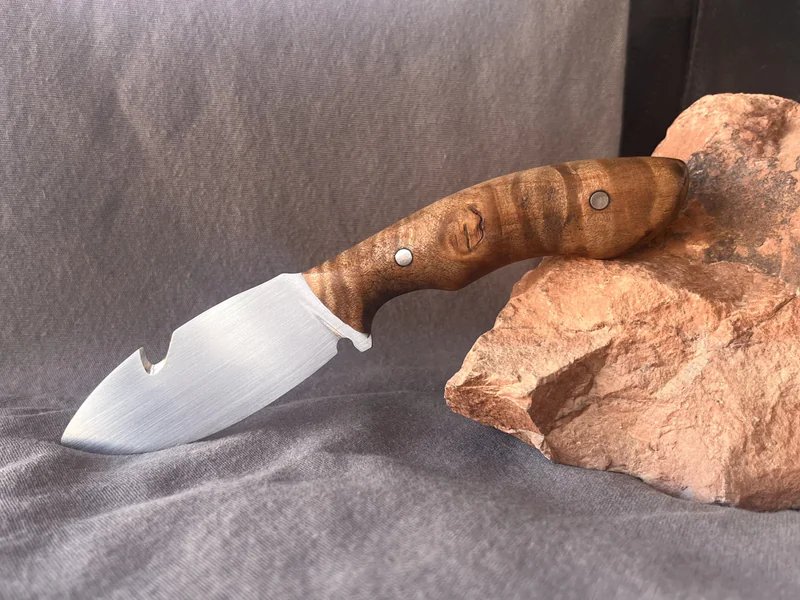 JB Custom Blades is a knife sharpening store in Buckeye, Arizona providing expert blade services.