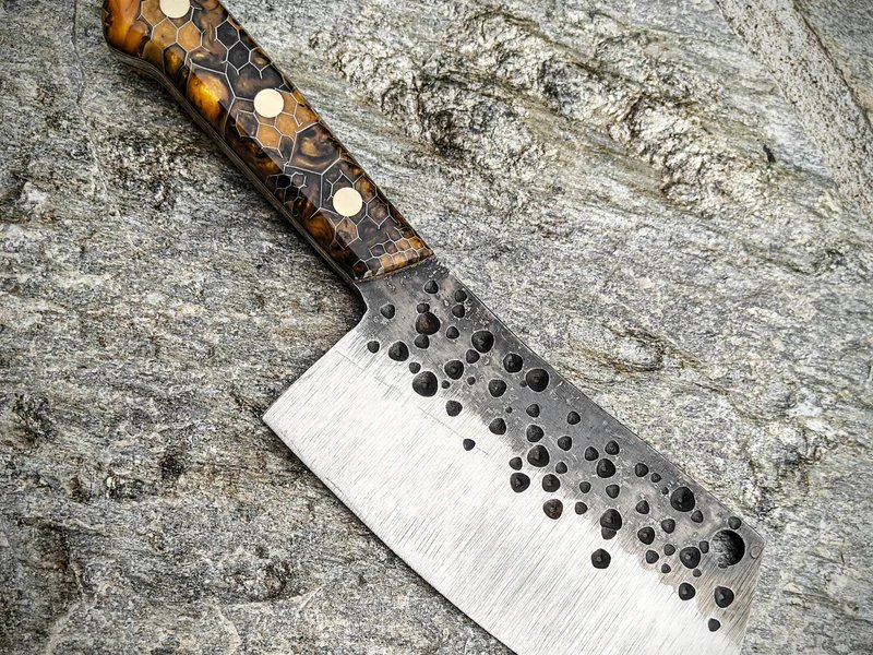 Job's Peak Knife Company is a knife store in Altamont, Utah featuring Kitchen, Handmade knives and knife sharpening.