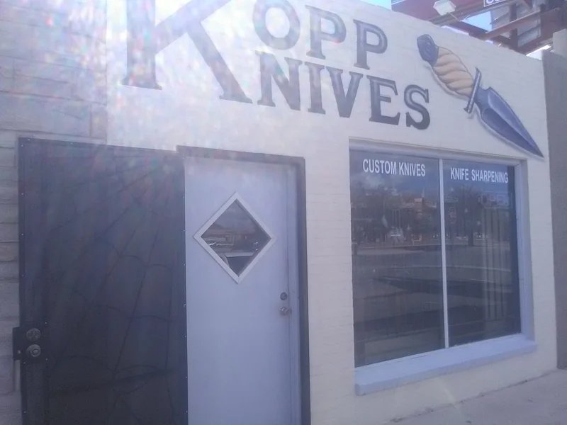Kopp Knives is a knife store in Apache Junction, Arizona featuring Benchmade, Spyderco, Microtech knives and knife sharpening.