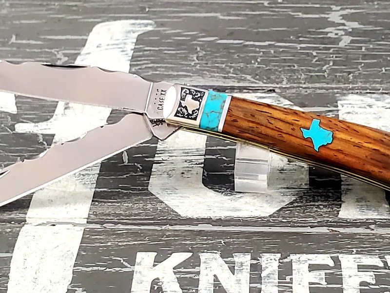 STONE KNIFEWORKS is a knife store in Anahuac, Texas with a wide selection of knives.