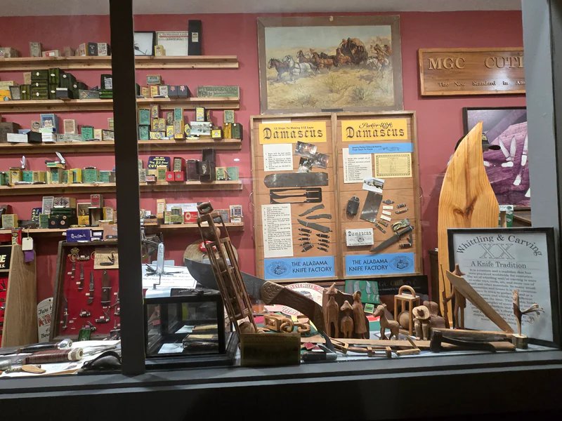 Kentucky Museum of American Pocketknives is a knife store in Louisville/Jefferson County, Kentucky featuring Pocket knives.