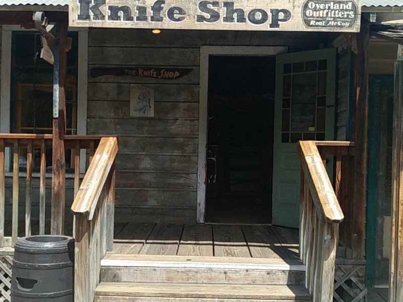 Old Knife Shop is a knife store in Firebaugh, California featuring Buck knives.