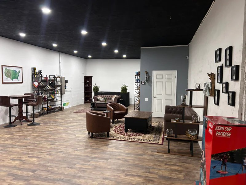 Achnacarry Outdoor Survival is a knife store in Eden, North Carolina with a wide selection of knives.