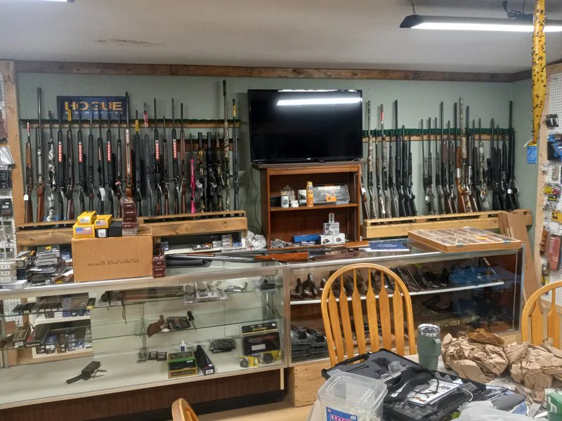 Cut-Rate Knives and More is a knife store in Adrian, Missouri featuring Custom knives.