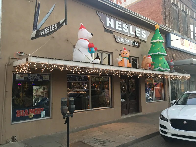 Hesles Police, Tactical & Sporting Goods is a knife store in Eagle Pass, Texas featuring Custom knives and knife sharpening.