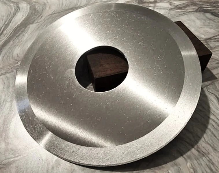 Ken's Sharpening, LLC is a knife sharpening store in Monument, Kansas providing blade services.