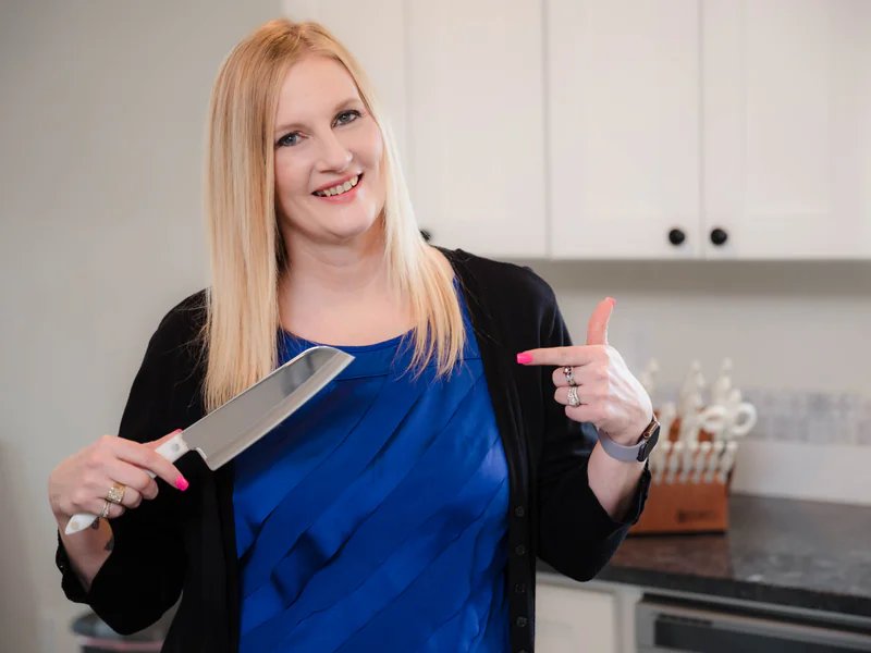 Blades by Tara - Cutco Cutlery is a knife sharpening store in Spokane, Washington providing blade services.