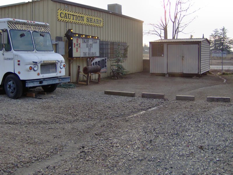 Caution Sharp is a knife sharpening store in Chico, California providing blade services.