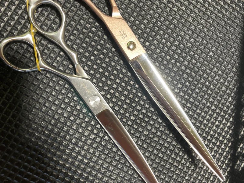 Sharp Edges is a knife sharpening store in Oklahoma City, Oklahoma providing blade services.