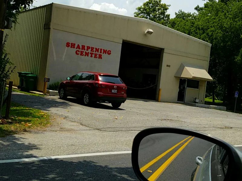 Sharpening Center of LA Inc is a knife sharpening store in Belle Rose, Louisiana providing blade services.