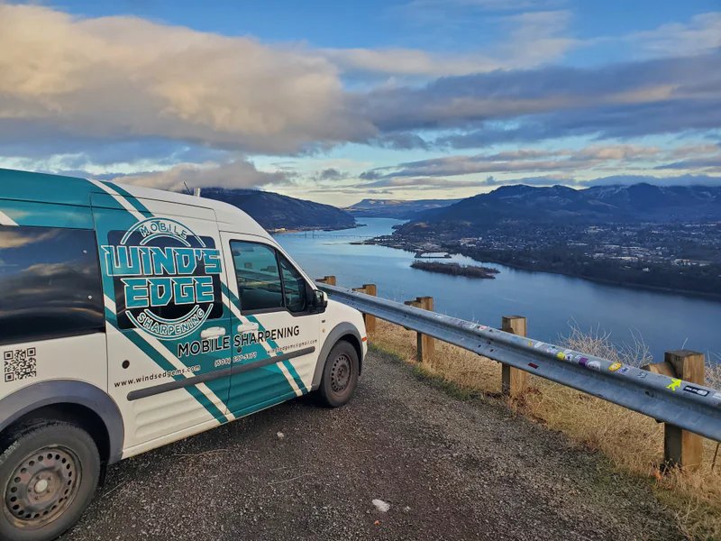 Wind's Edge Sharpening is a knife sharpening store in Hood River, Oregon providing blade services.
