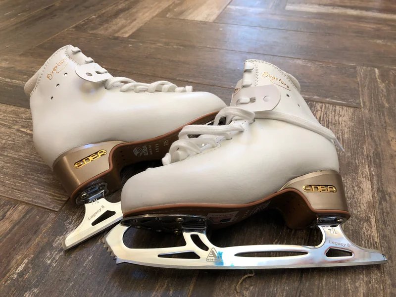 Skate Sharpening by Kozy is a knife sharpening store in Lexington-Fayette, Kentucky providing blade services.
