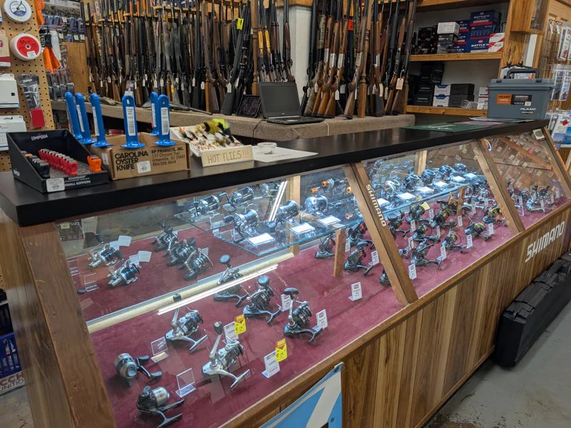 Barron's Outfitters is a knife store in Columbia, South Carolina featuring Hunting, Custom knives and knife sharpening.