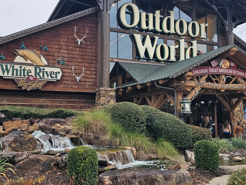 Bass Pro Shops is a knife store in Little Rock, Arkansas featuring Hunting, Custom knives and knife sharpening.