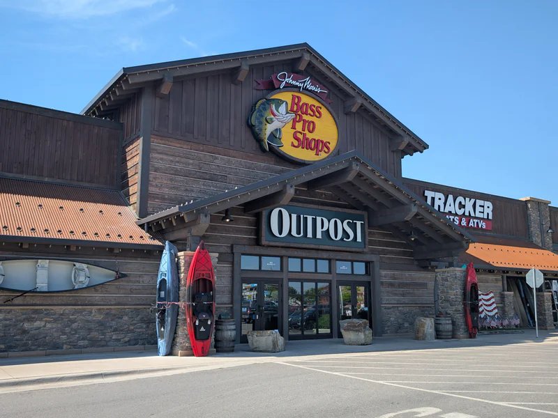 Bass Pro Shops is a knife store in Missoula, Montana featuring Benchmade, Hunting knives and knife sharpening.