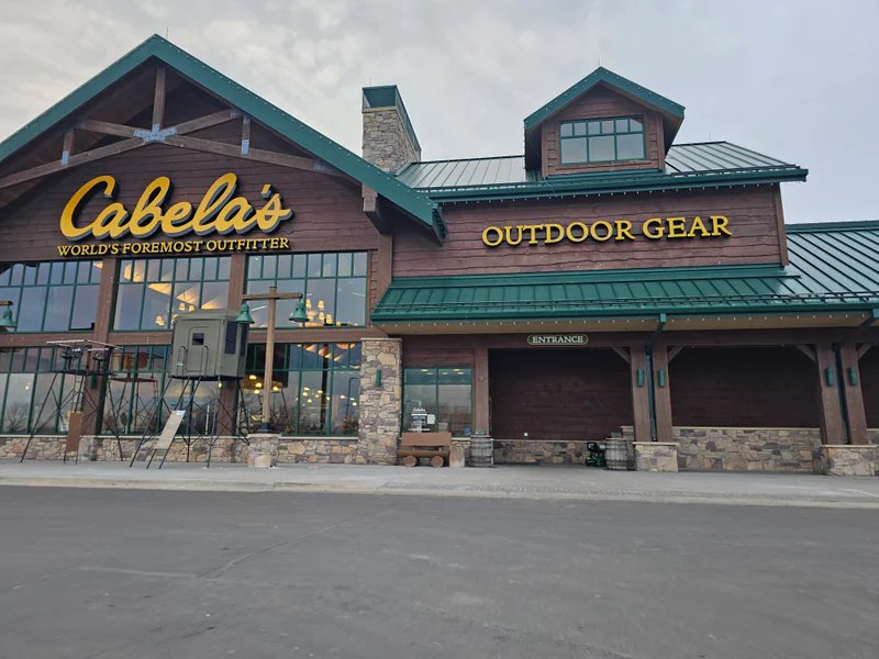 Bass Pro Shops is a knife store in Wichita, Kansas featuring Hunting, Custom knives.