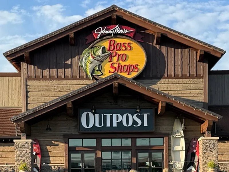 Bass Pro Shops is a knife store in Yakima, Washington featuring Custom knives.