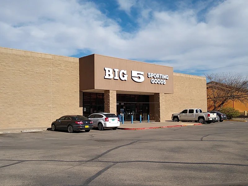 Big 5 Sporting Goods is a knife store in Carlsbad, New Mexico with a wide selection of knives.