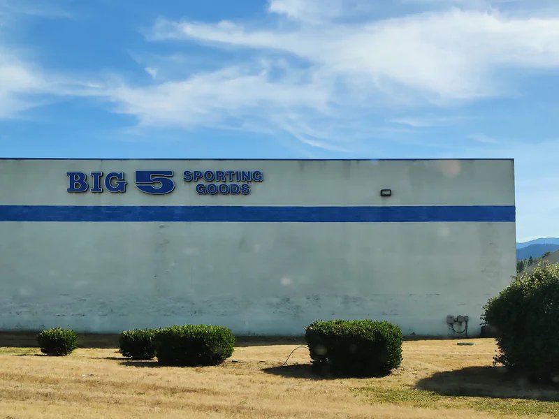 Big 5 Sporting Goods is a knife store in Carlsborg, Washington with a wide selection of knives and sharpening.