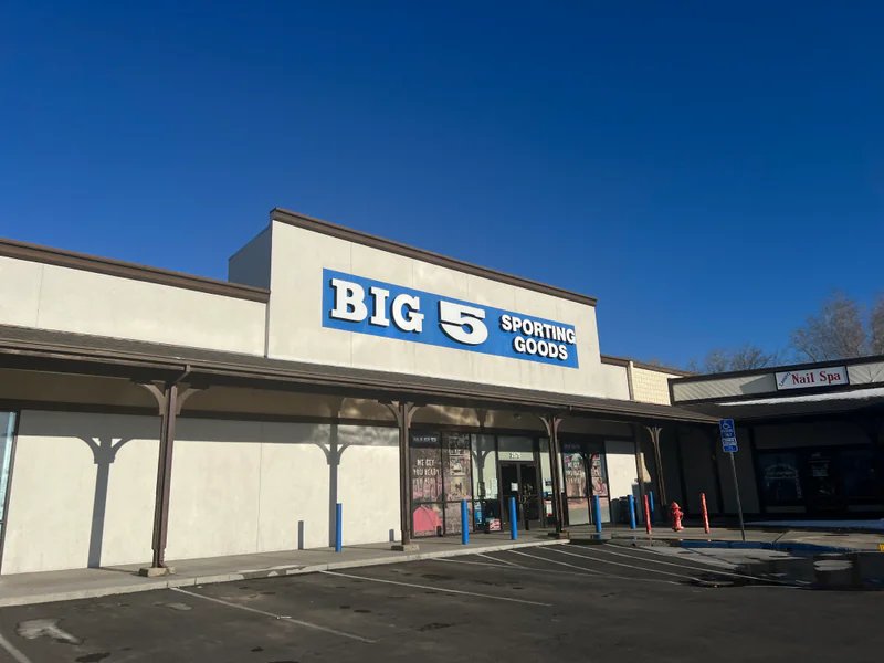 Big 5 Sporting Goods is a knife store in Susanville, California featuring Custom knives and knife sharpening.
