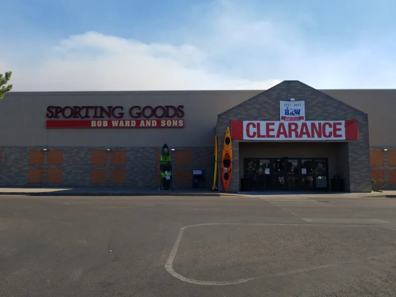 Bob Ward's Sports & Outdoors is a knife store in Missoula, Montana featuring Custom knives and knife sharpening.