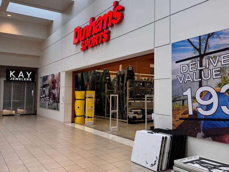 Dunham's Sports is a knife store in Kokomo, Indiana featuring Custom knives.