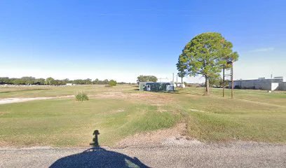 Ganado Sports Shop is a knife store in Ganado, Texas with a wide selection of knives.