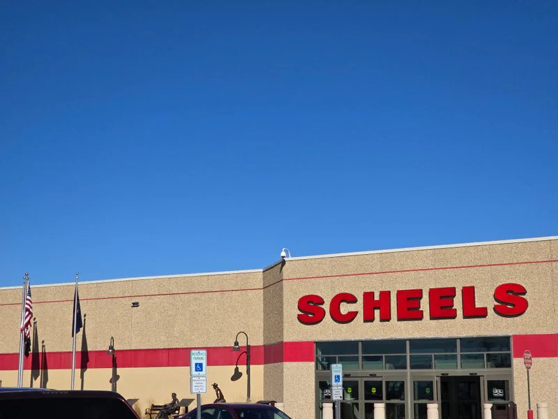 Scheels is a knife store in Grand Forks, North Dakota featuring Hunting, Custom knives and knife sharpening.