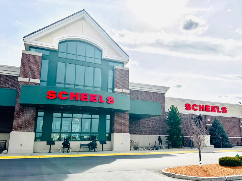 Scheels is a knife store in Waterloo, Iowa featuring Hunting, Custom knives and knife sharpening.