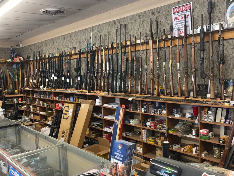 Sportsman's Guns & Ammo is a knife store in Conroe, Texas featuring Custom knives and knife sharpening.