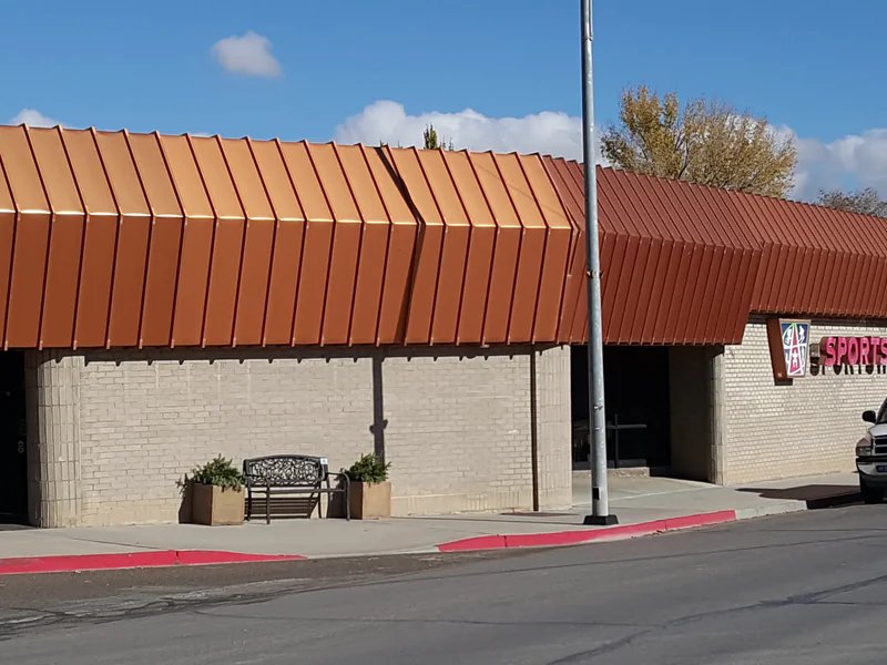 Sportsworld is a knife store in Ely, Nevada featuring Hunting knives and knife sharpening.