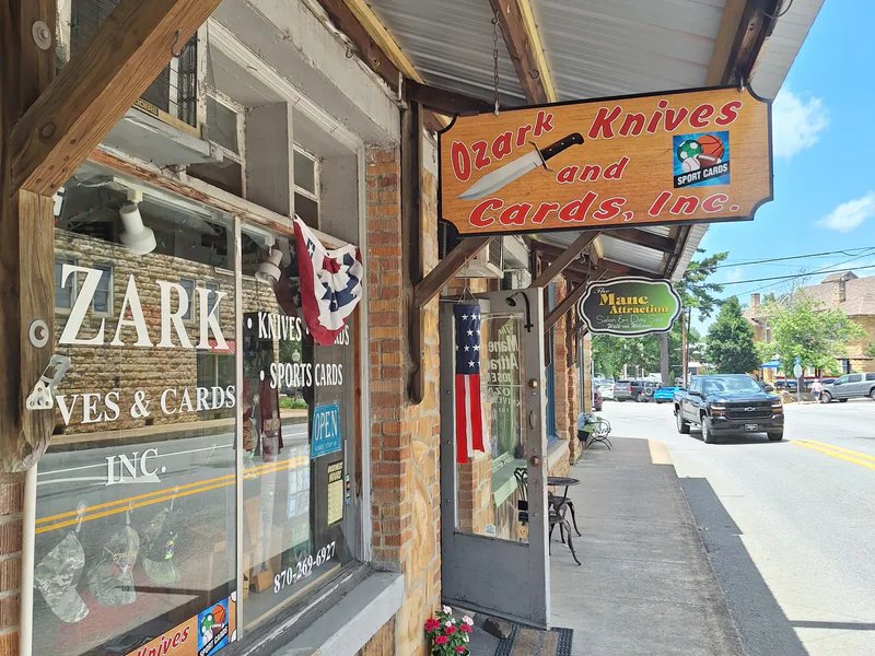 Ozark Knives & Cards is a knife store in Amagon, Arkansas featuring Custom, Benchmade, Spyderco knives and knife sharpening.