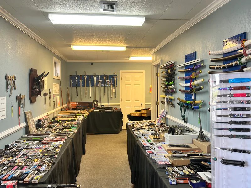 Th3 Of Us Blades is a knife store in Jackson, Mississippi featuring Mac, Pocket knives and knife sharpening.