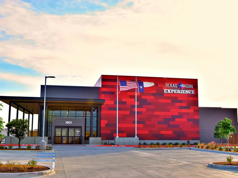 The Blade Bar - Grapevine is a knife store in Comstock, Texas with a wide selection of knives and sharpening.