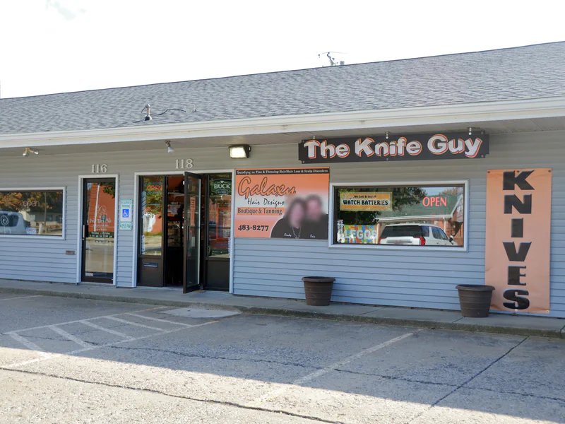 The Knife Guy is a knife store in Campbell Hill, Illinois featuring Custom knives and knife sharpening.