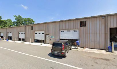 The Mobile Stone is a knife store in Charlotte, North Carolina featuring Pocket knives and knife sharpening.