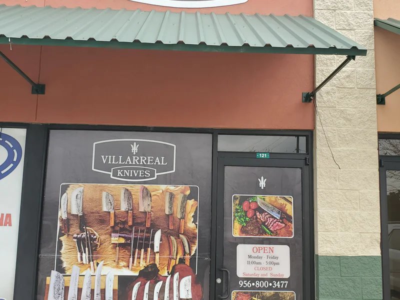 Villarreal knives is a knife store in Cuero, Texas featuring Hunting, Kitchen, Custom knives and knife sharpening.