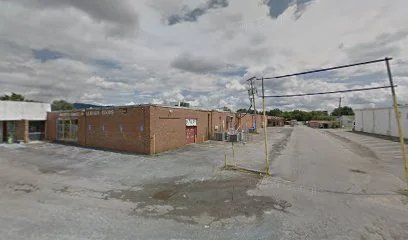 Whitey's Knives is a knife store in Roanoke, Virginia with a wide selection of knives.