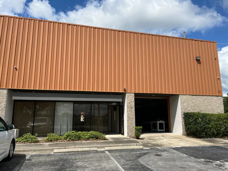 HighEdge Knife is a knife store in Bagdad, Florida featuring Custom knives and knife sharpening.