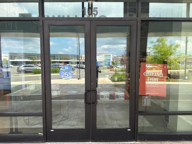 Zwilling Factory Outlet - Nashville is a knife store in Nashville-Davidson, Tennessee featuring Japanese, Damascus, Chef knives and knife sharpening.